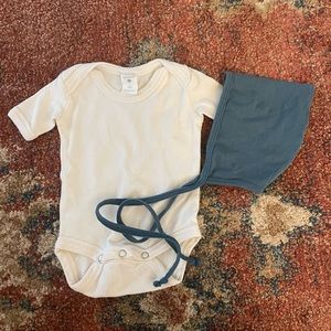 Kate Quinn and Briar Bébé Bonnet bundle